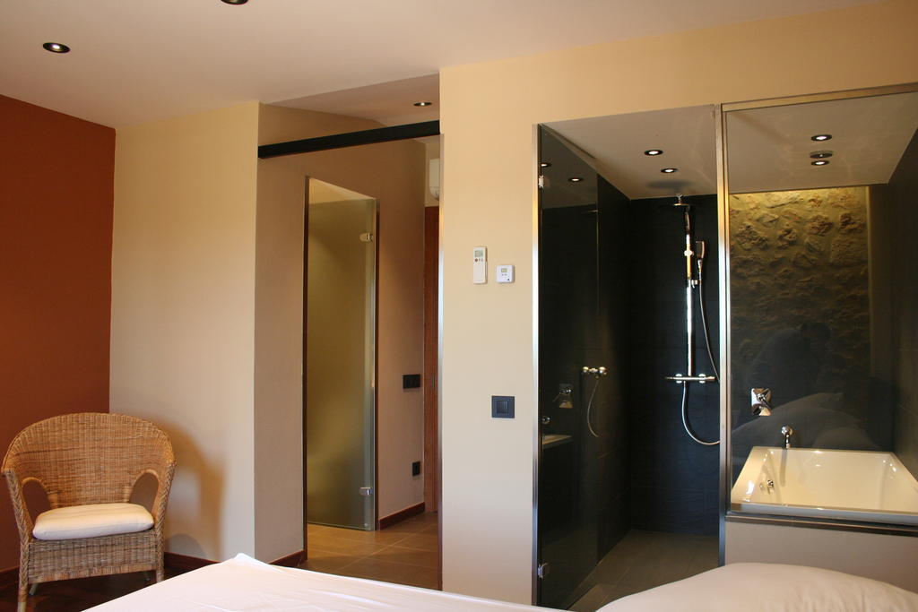 Hotel Mas Oliveres Pla De Palau Llers Oda fotoğraf
